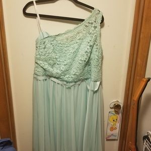 Mint Green Plus Size Bridesmaid Dress